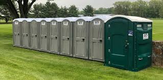 Best Standard Portable Toilet Rental  in Lmyra, PA